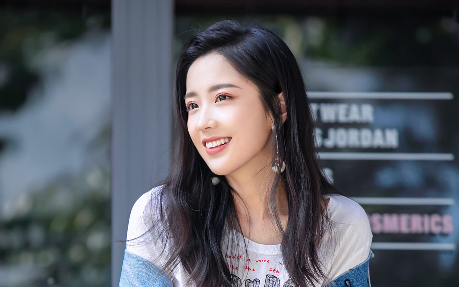 转会窗快讯：各大豪门争夺顶级前锋，2021豪门转会